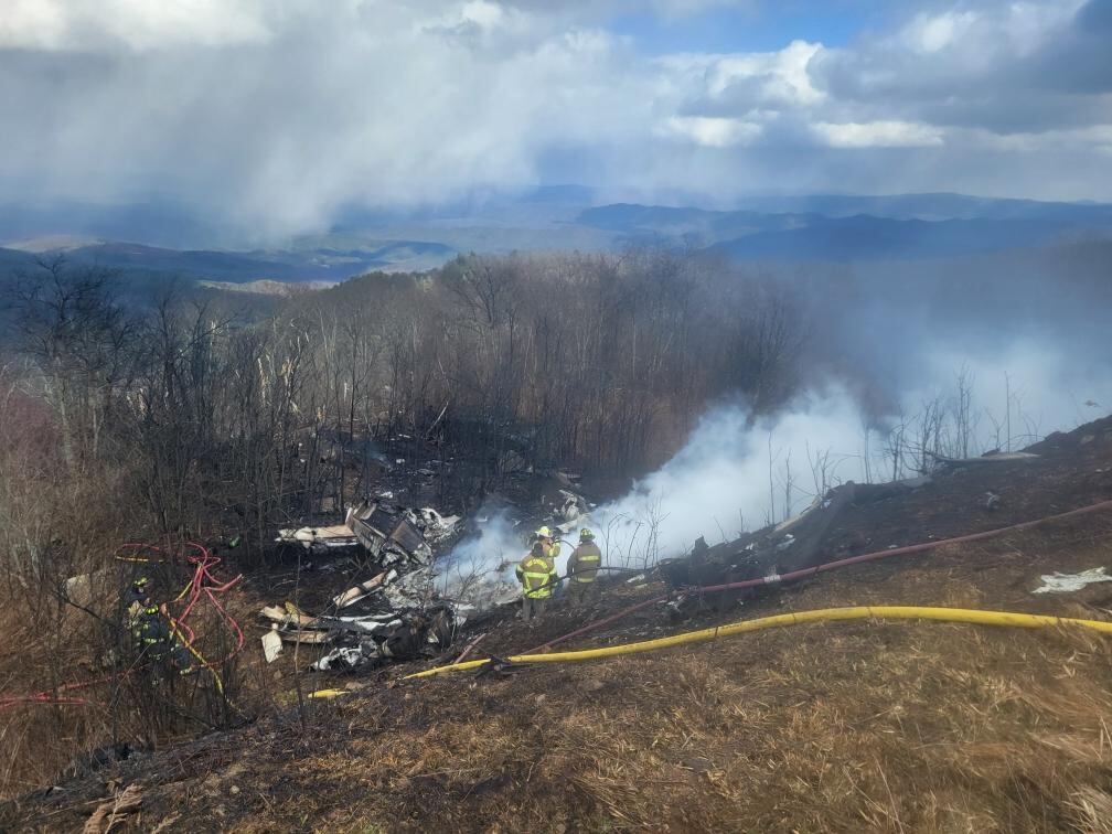 Five killed in plane crash at Bath County airport - Vimarsana News